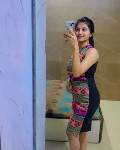 Escort Mangrol